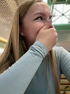 mur girl online show from January 9, 2025, 11:14 am