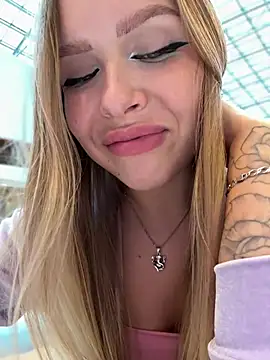 mur girl online show from February 14, 2025, 1:08 pm