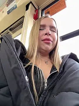 mur girl online show from March 1, 2025, 12:34 pm