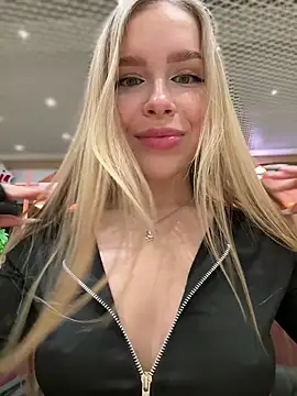 mur girl online show from March 6, 2025, 7:57 am