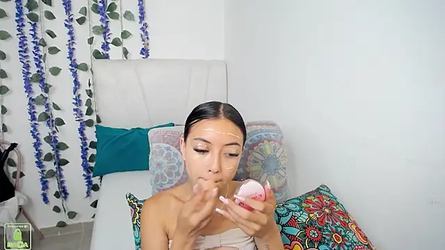 NathaliaSweet 11 online show from May 21, 2026, 2:35 pm