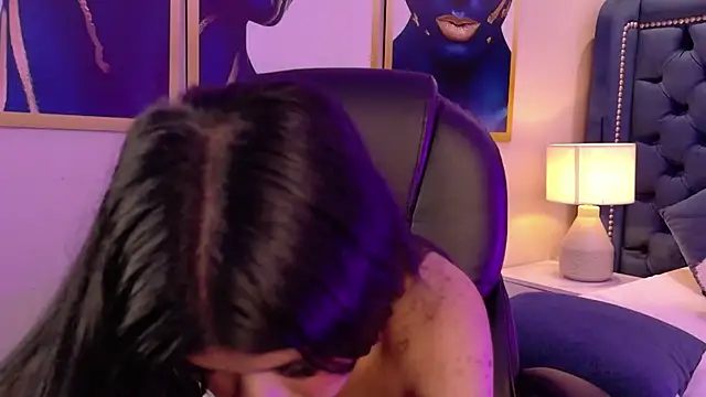 Violet Grace online show from October 6, 2025, 6:27 pm