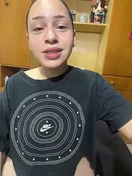 AgnesCampp online show from December 20, 2024, 4:57 pm