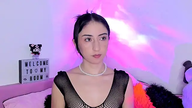 gabyye capprins online show from February 7, 2025, 7:27 pm