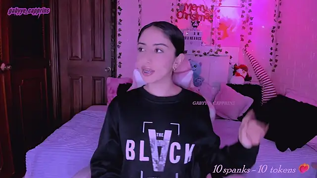 gabyye capprins online show from November 27, 2025, 12:13 am