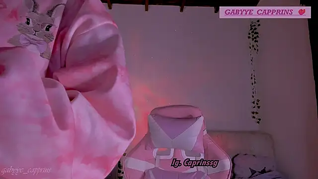 gabyye capprins online show from March 22, 2026, 12:25 am