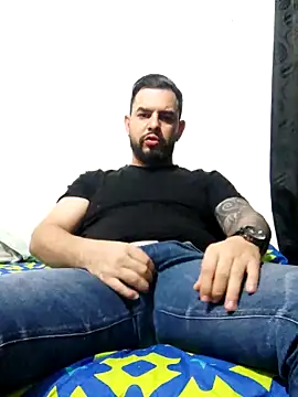 Ethan Castellano online show from December 16, 2024, 5:49 am