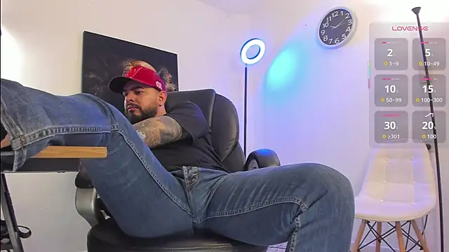 Ethan Castellano online show from November 29, 2025, 9:29 pm