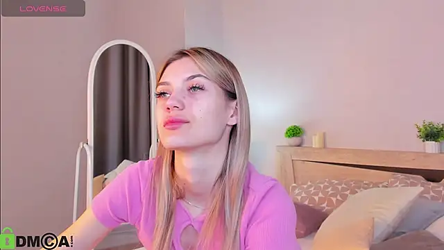 Cherry Price online show from December 14, 2025, 11:53 pm