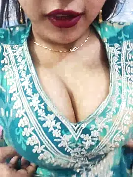 Sania-Love online show from April 21, 2026, 11:40 pm