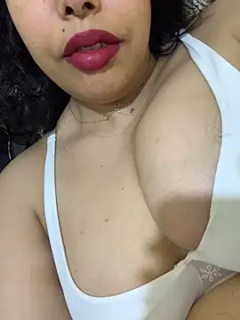Snapshot of fati_italy chatting on June 4, 2026, 10:54 am fati italy online show from June 4, 2026, 10:54 am