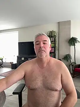 aarosteev2 online show from February 11, 2026, 4:34 pm