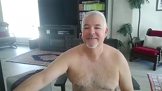 aarosteev2 online show from June 4, 2026, 4:46 pm