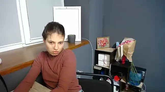 felicity gold online show from February 5, 2025, 8:00 am