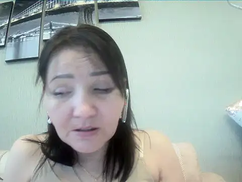 Snapshot of ClaireSunset chatting on May 29, 2026, 5:22 pm ClaireSunset online show from May 29, 2026, 5:22 pm