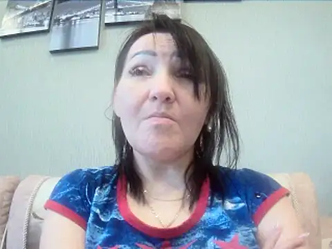 Snapshot of ClaireSunset chatting on June 6, 2026, 5:39 pm ClaireSunset online show from June 6, 2026, 5:39 pm