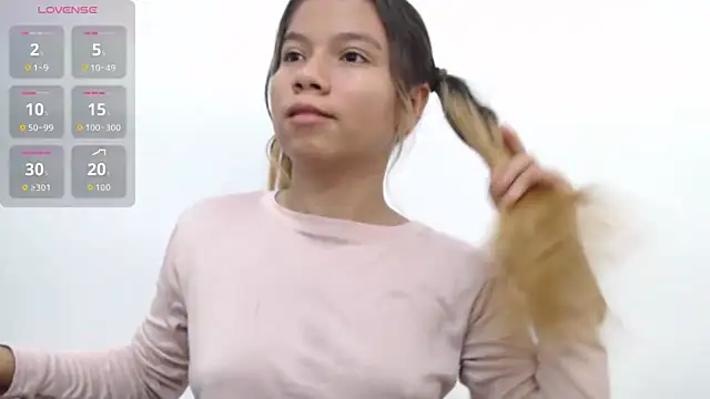 Naomi991 online show from October 12, 2025, 9:14 pm