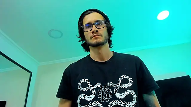 Loggan donnelly online show from February 9, 2025, 1:11 am