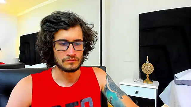 Loggan donnelly online show from March 1, 2025, 8:21 pm