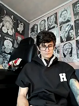 Loggan donnelly online show from February 5, 2026, 7:29 pm