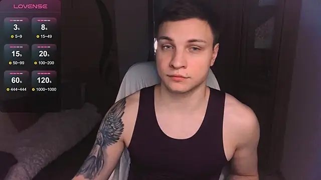 handsome guy01 online show from January 24, 2025, 6:56 pm