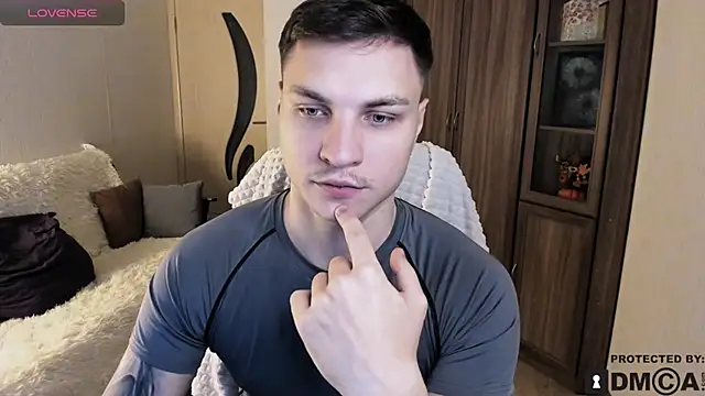 handsome guy01 online show from October 22, 2025, 4:46 am