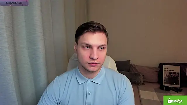 handsome guy01 online show from June 4, 2026, 9:32 pm