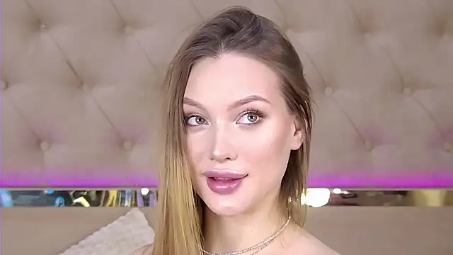 ViolaFlirt online show from January 8, 2025, 5:05 am