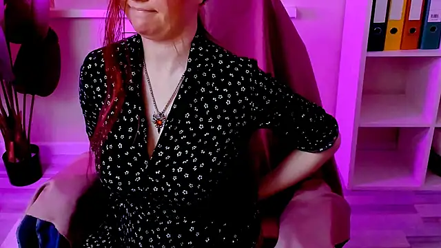 CarolGiggly online show from December 21, 2025, 11:34 pm