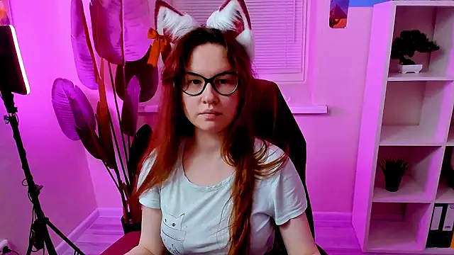 CarolGiggly online show from March 25, 2026, 12:44 pm