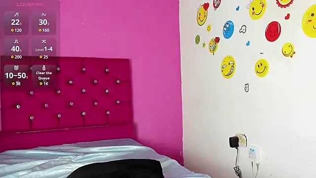 tiffany Bitch online show from March 5, 2025, 7:49 pm