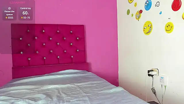 tiffany Bitch online show from March 16, 2025, 7:06 pm