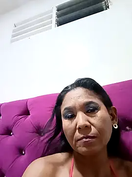 Snapshot of tiffany_Bitch chatting on May 2, 2026, 12:37 am tiffany Bitch online show from May 2, 2026, 12:37 am