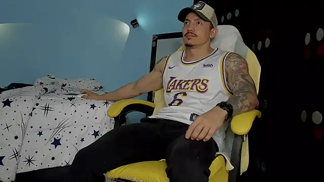 Alex motta online show from September 23, 2025, 3:09 am