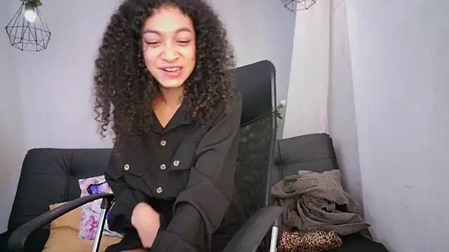 Snapshot of Aurora_ath chatting on March 20, 2025, 3:36 pm Aurora ath online show from March 20, 2025, 3:36 pm