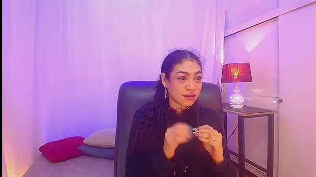 Snapshot of Aurora_ath chatting on December 22, 2025, 3:25 am Aurora ath online show from December 22, 2025, 3:25 am