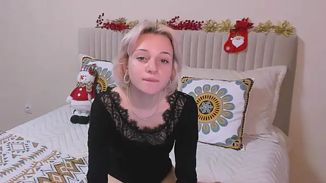 VelvetVixen155 online show from December 28, 2024, 10:25 am