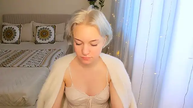 VelvetVixen155 online show from February 7, 2025, 7:07 am