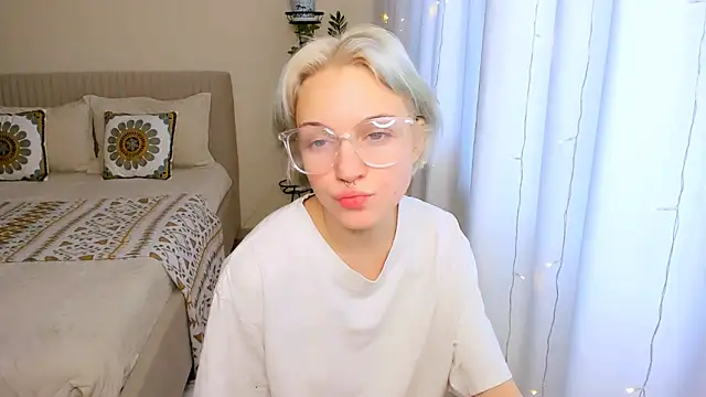 VelvetVixen155 online show from February 9, 2025, 9:37 am