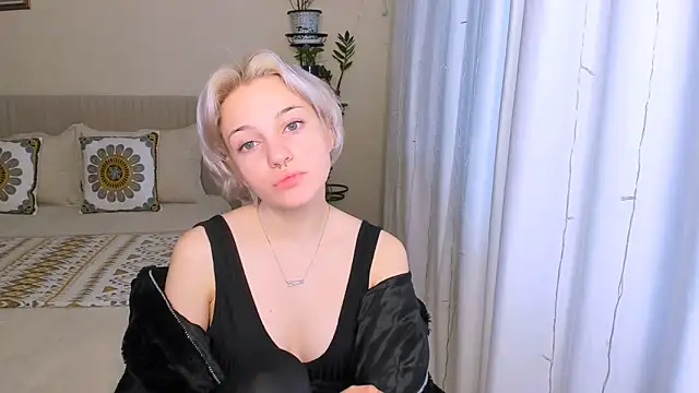 VelvetVixen155 online show from February 23, 2025, 4:07 am