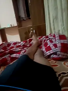 RRahullove69 online show from October 13, 2025, 3:56 pm