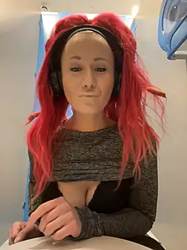 SweetSolez online show from March 8, 2025, 9:18 pm