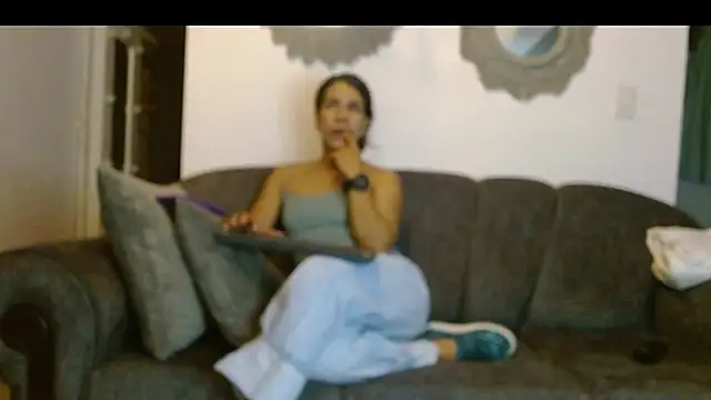 Snapshot of Vanessa_Aniston chatting on June 6, 2026, 2:27 am Vanessa Aniston online show from June 6, 2026, 2:27 am