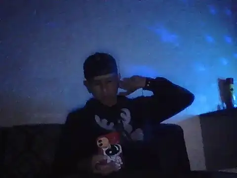 oiram27 online show from December 22, 2025, 12:57 pm