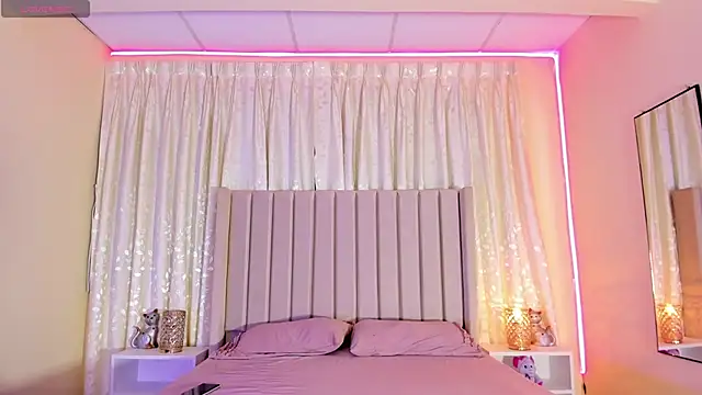 Aliison Smith online show from January 19, 2025, 1:53 am