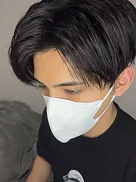 Lio kun online show from April 14, 2026, 1:06 pm