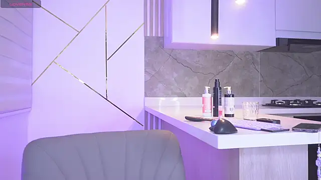 b3llaspringg online show from January 12, 2025, 11:26 pm