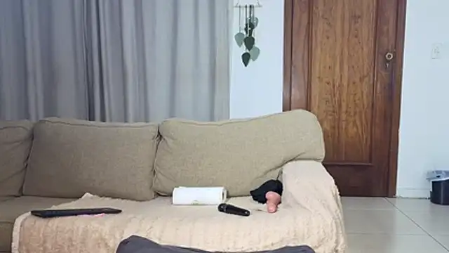 Aphrodite 92 online show from April 27, 2026, 2:20 am