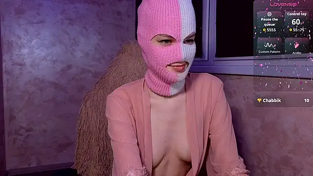 Domiiiniiicana online show from April 1, 2026, 5:32 pm