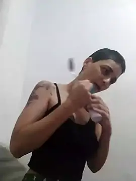 Luci foxx online show from January 14, 2025, 4:57 am